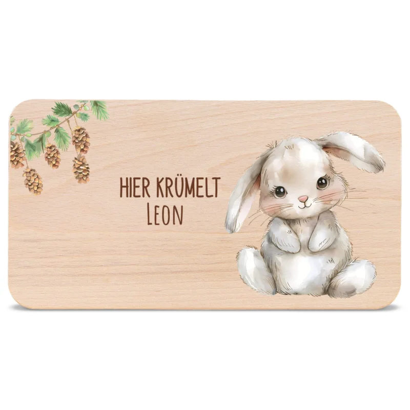 Bedrucktes Frühstücksbrettchen "Hier Krümelt" mit Tiermotiv & Namen GRAVURZEILE